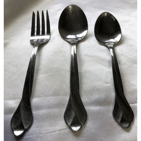 Oneida USA Satin Tribeca Flatware Replacements Sm Spoon Big Spoon Fork Set Of 3 - Picture 1 of 4